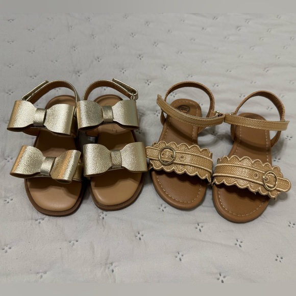 Cat & Jack Other - NWOT - Gold and Tan Toddler Sandals set